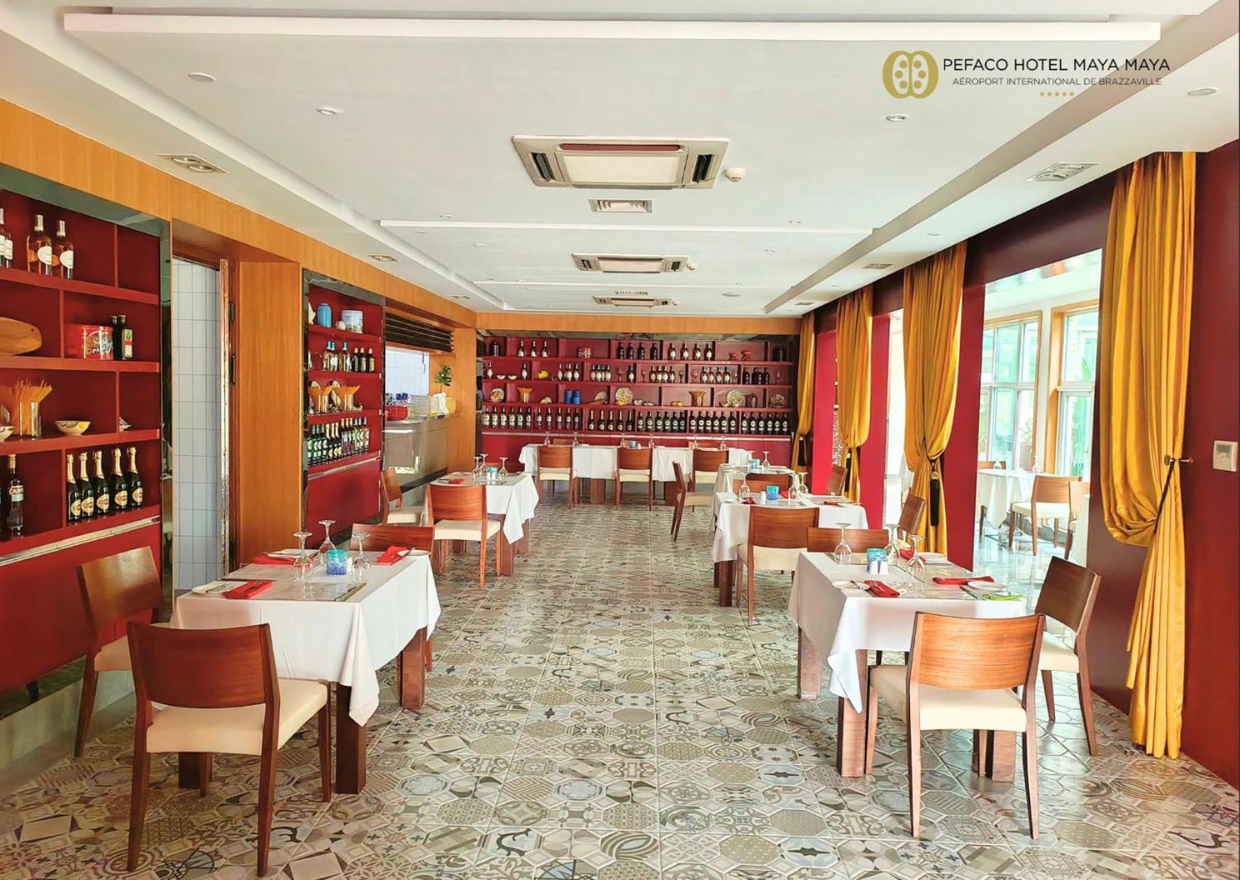 ברזוויל Pefaco Hotel Maya Maya מראה חיצוני תמונה