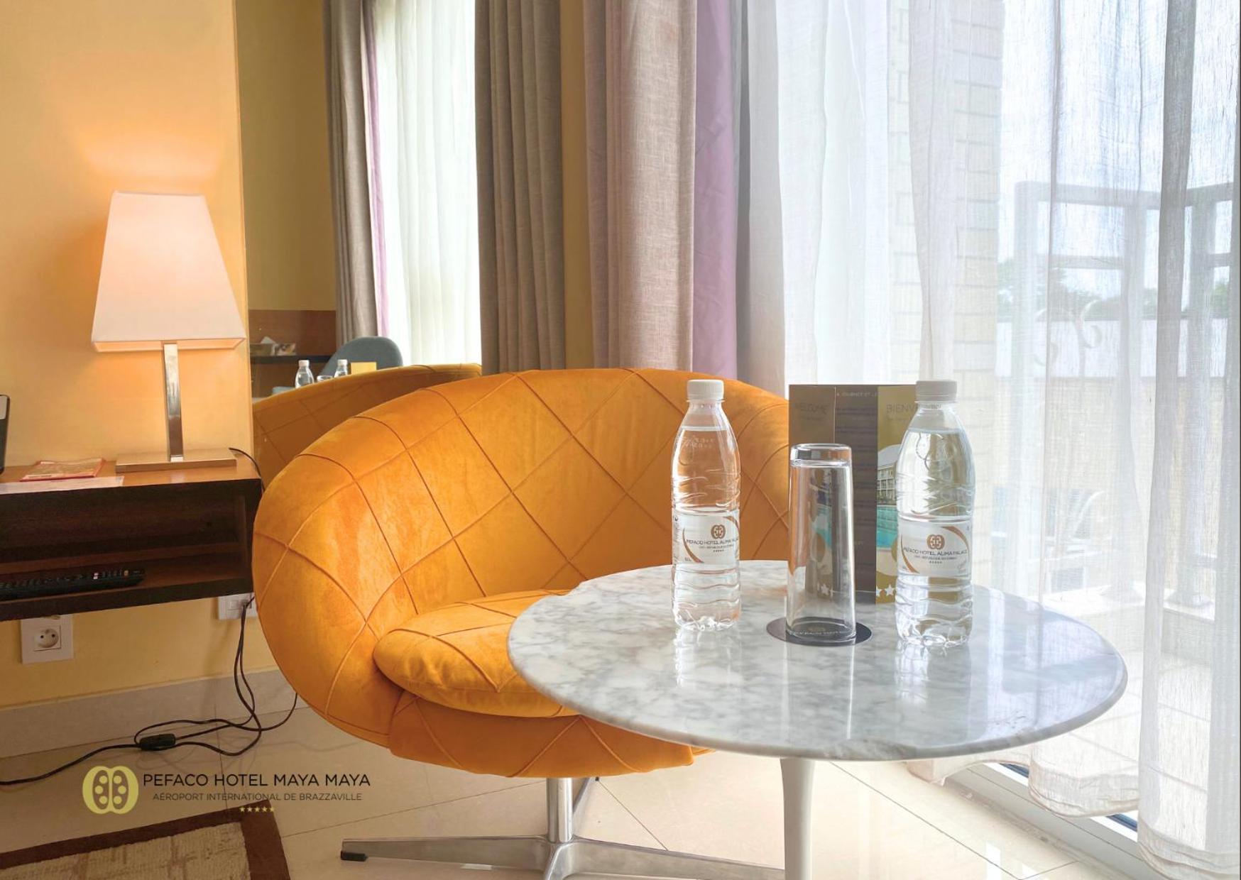 ברזוויל Pefaco Hotel Maya Maya מראה חיצוני תמונה