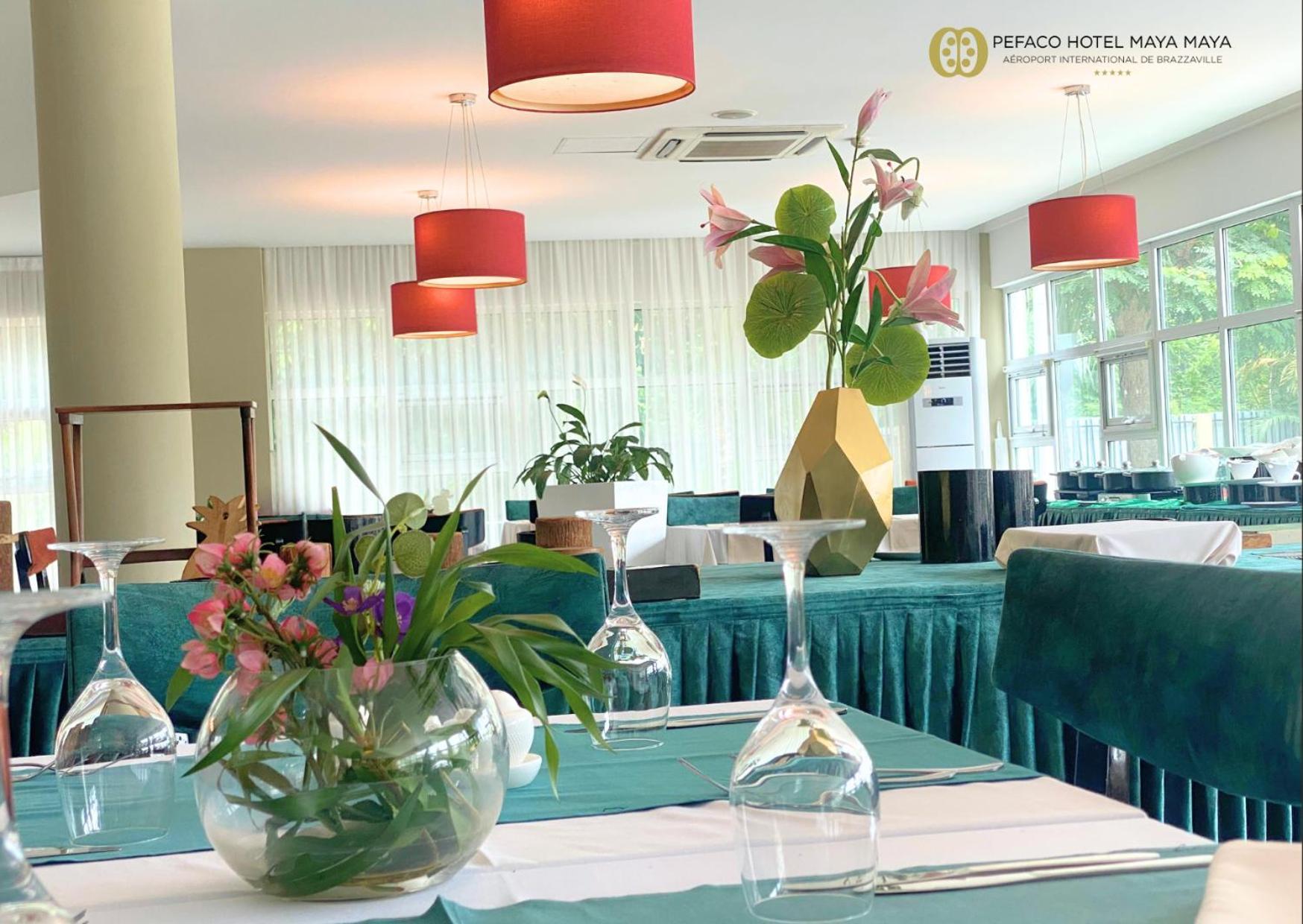 ברזוויל Pefaco Hotel Maya Maya מראה חיצוני תמונה