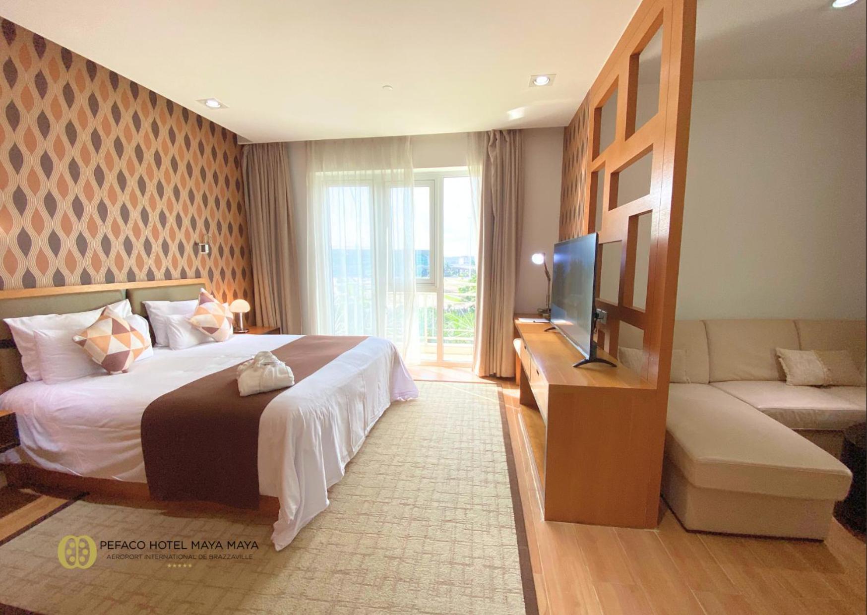 ברזוויל Pefaco Hotel Maya Maya מראה חיצוני תמונה