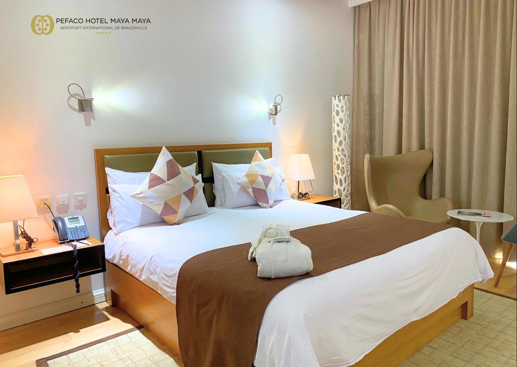 ברזוויל Pefaco Hotel Maya Maya מראה חיצוני תמונה