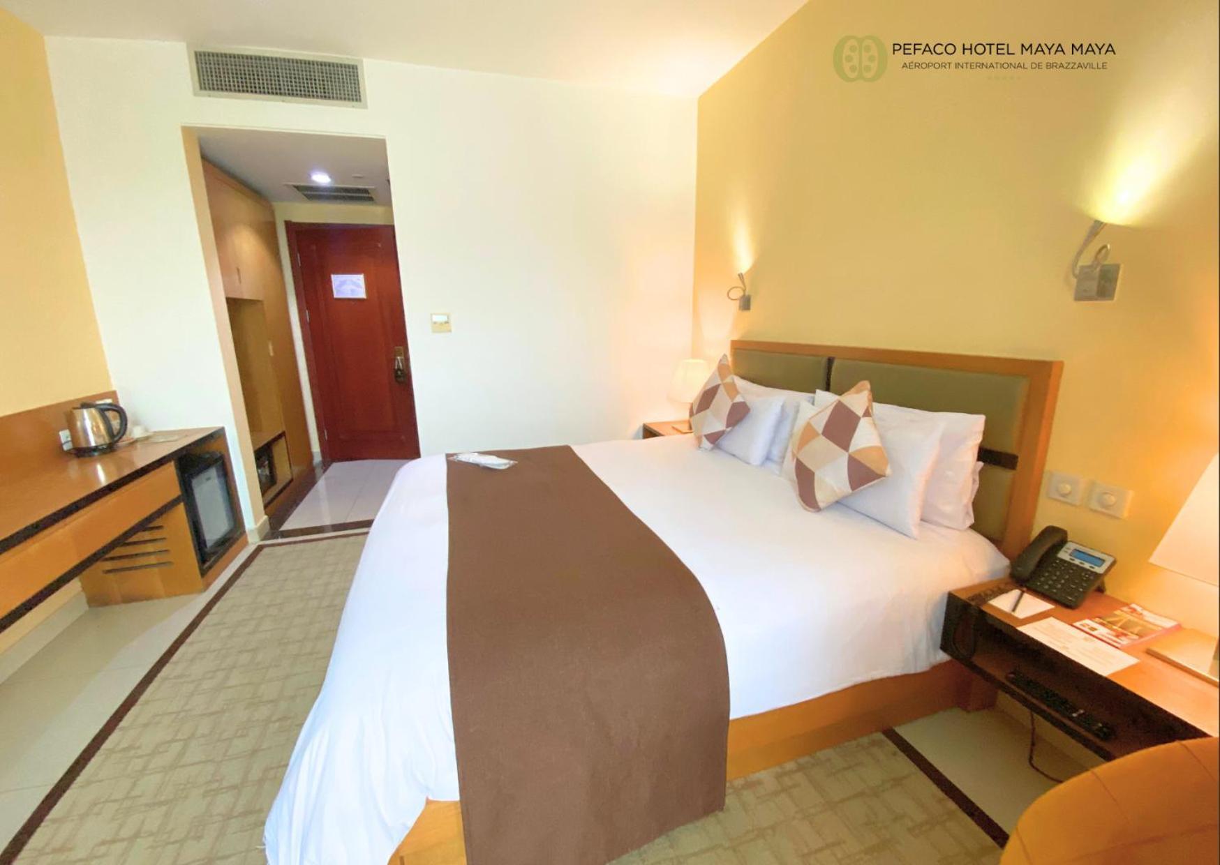 ברזוויל Pefaco Hotel Maya Maya מראה חיצוני תמונה