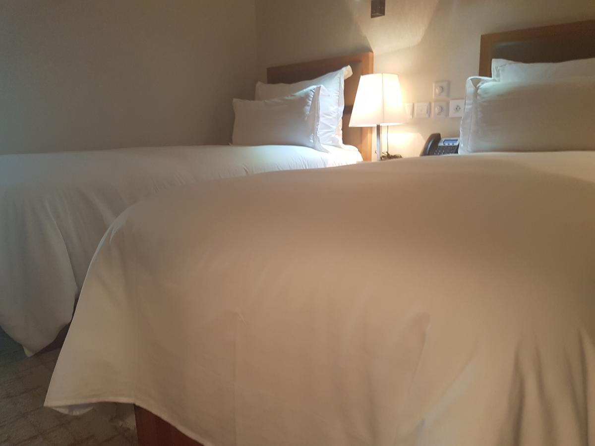 ברזוויל Pefaco Hotel Maya Maya מראה חיצוני תמונה