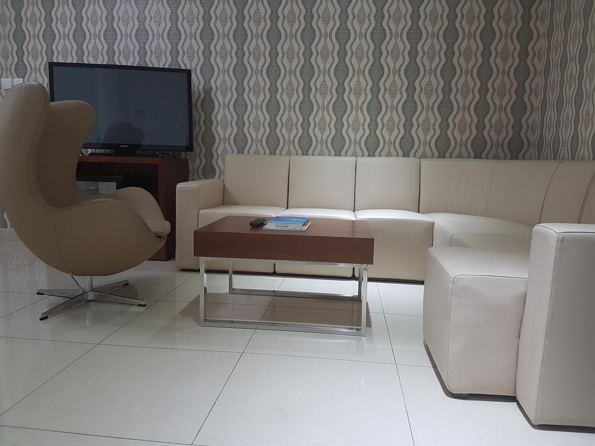 ברזוויל Pefaco Hotel Maya Maya מראה חיצוני תמונה