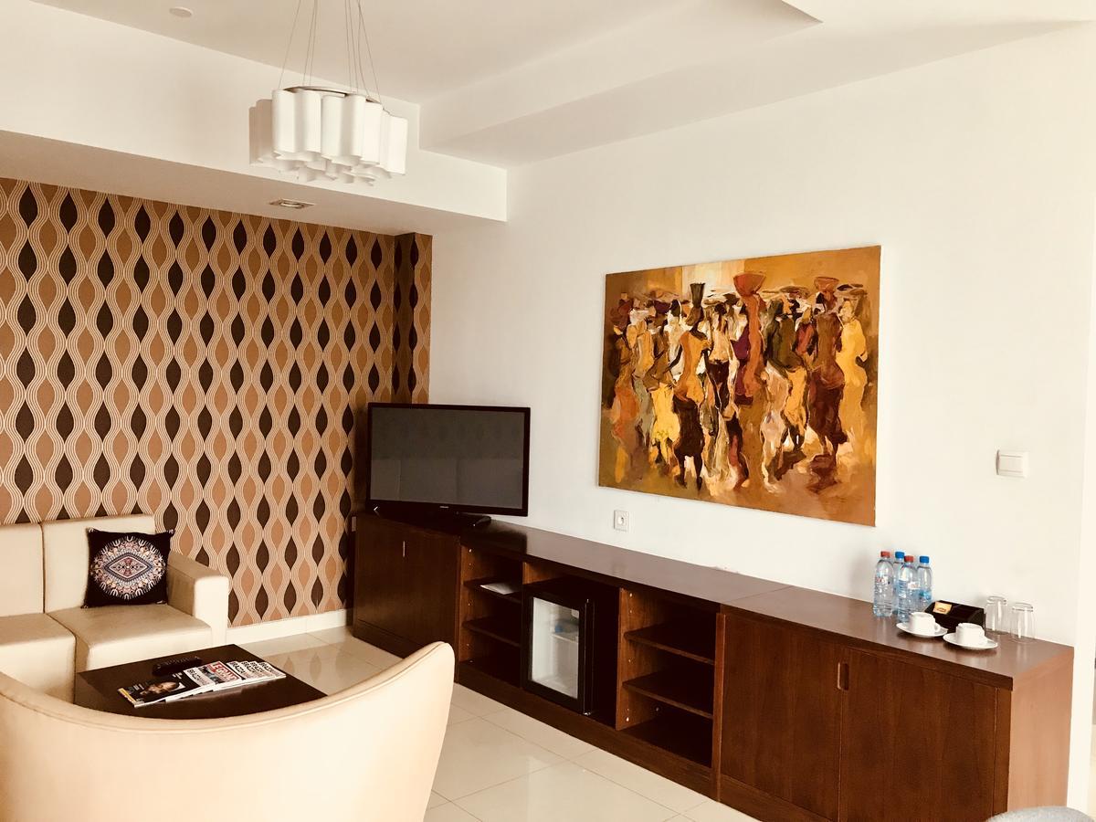 ברזוויל Pefaco Hotel Maya Maya מראה חיצוני תמונה